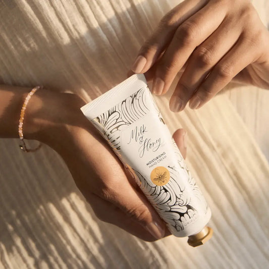 Milk & Honey Gold Moisturising Hand Cream 75 ml | Nourishing & Softening Formula | With Organic Milk & Natural Honey Extracts