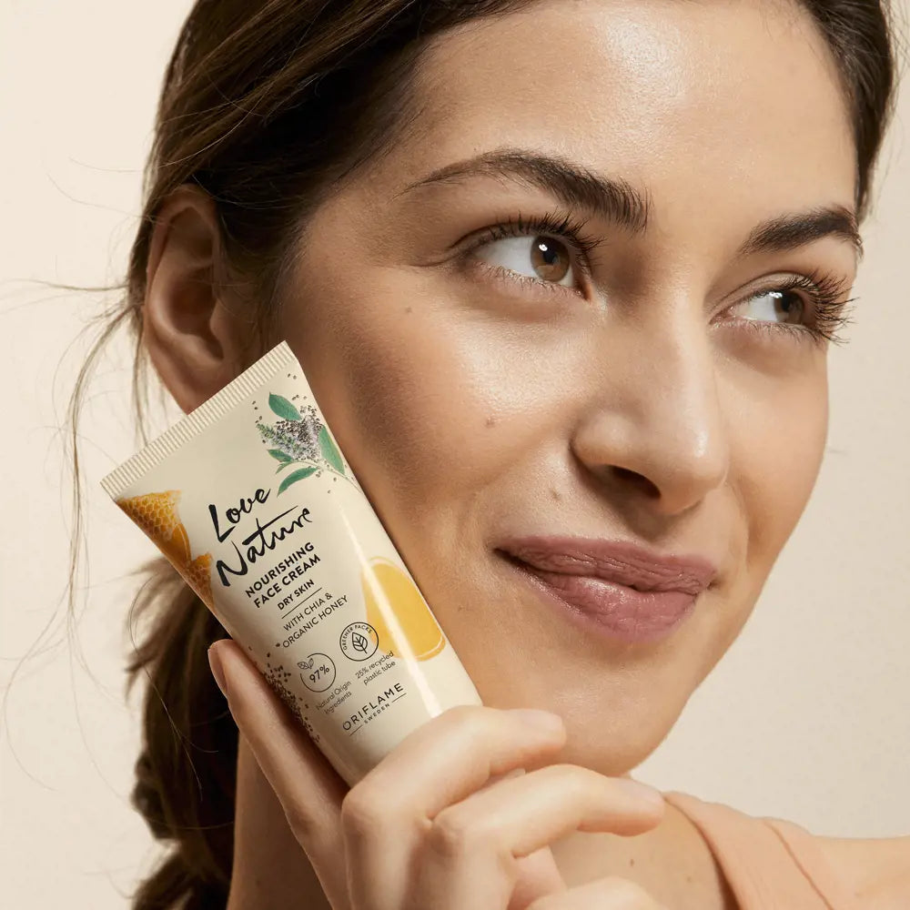 Oriflame Love Nature Nourishing Face Cream with Chia & Organic Honey 50 ml | Deep Moisturizing Cream for Soft & Healthy Skin | Original Sweden Skincare
