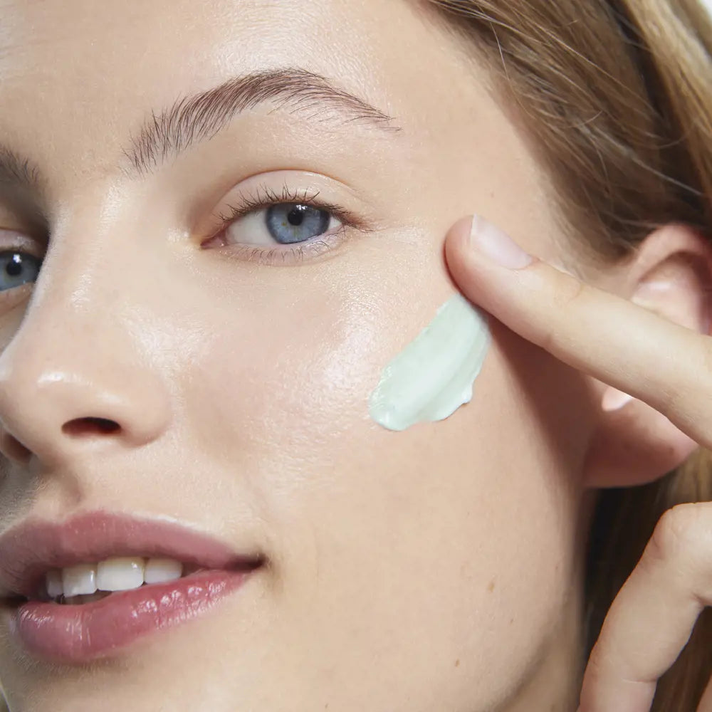 Oriflame Love Nature Hydrating Face Cream with Organic Aloe Vera & Pineapple 50 ml | Lightweight Daily Moisturizer for Soft & Glowing Skin | Original Sweden Skincare