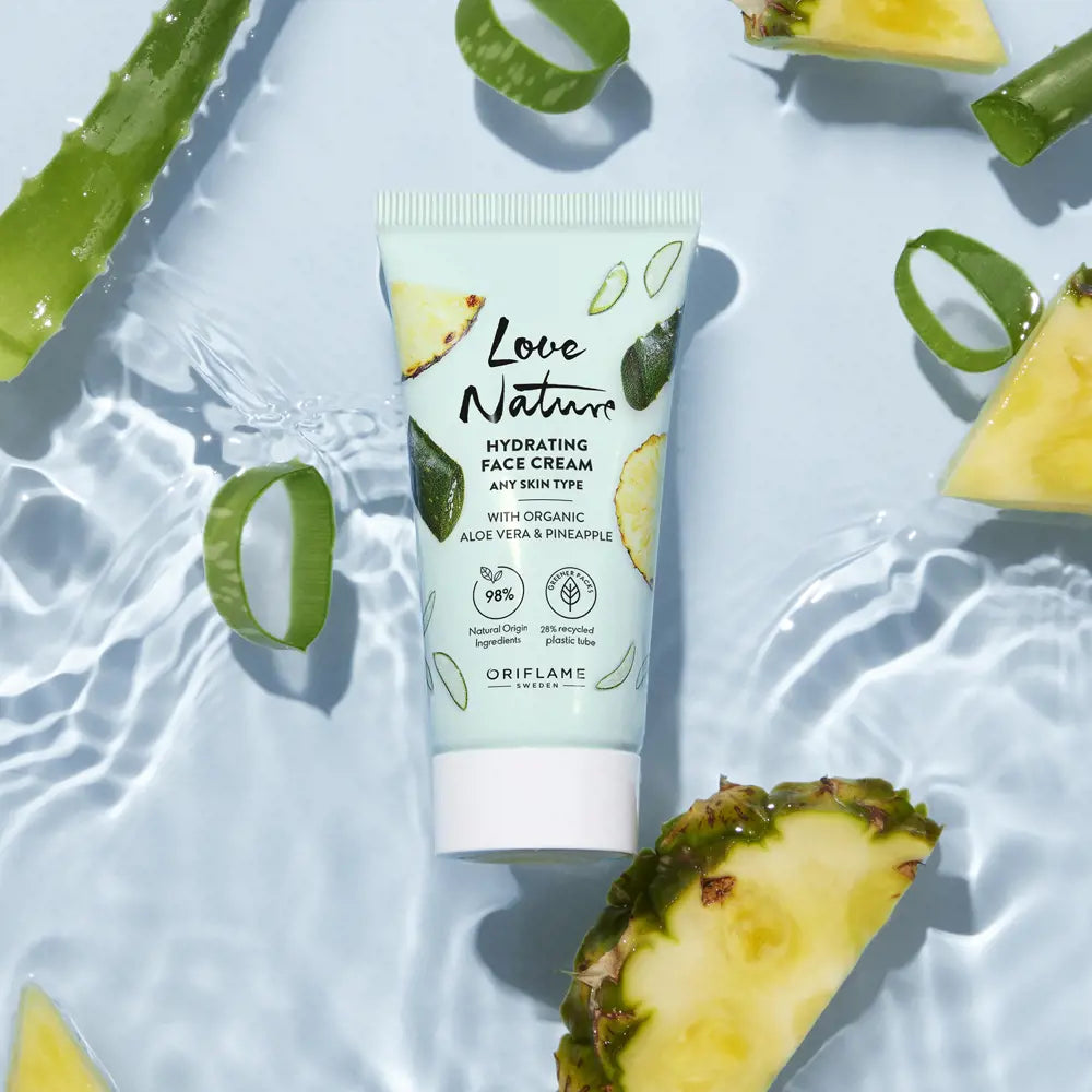 Oriflame Love Nature Hydrating Face Cream with Organic Aloe Vera & Pineapple 50 ml | Lightweight Daily Moisturizer for Soft & Glowing Skin | Original Sweden Skincare