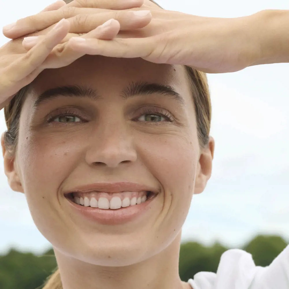 Oriflame Optimals Daily Glow Multi-Protector SPF 50 (30 ml) | Brightening Day Cream with UV Protection & Antioxidants | Original Sweden Skincare